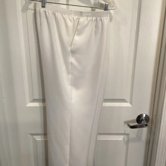 Alfred Dunner ladies white dress pants - Picture 1 of 8